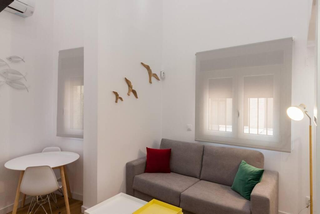 カディスEl Duplex De Barrocalアパートメント エクステリア 写真